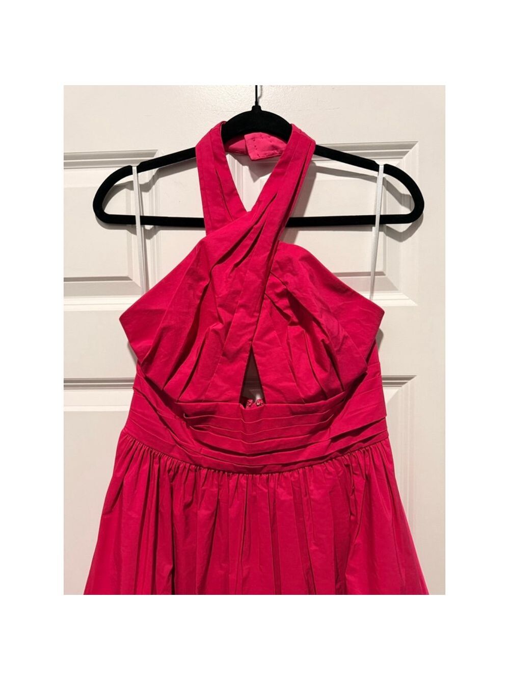 Women's Marchesa Notte Fuchsia Cutout Taffeta Halterneck Gown Size 6 - Picture 5 of 11